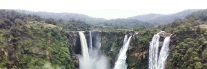 famous tourist places in meghalaya