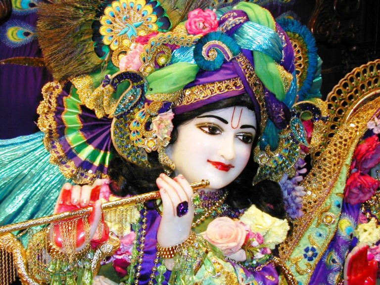 lord krishna looks beautiful